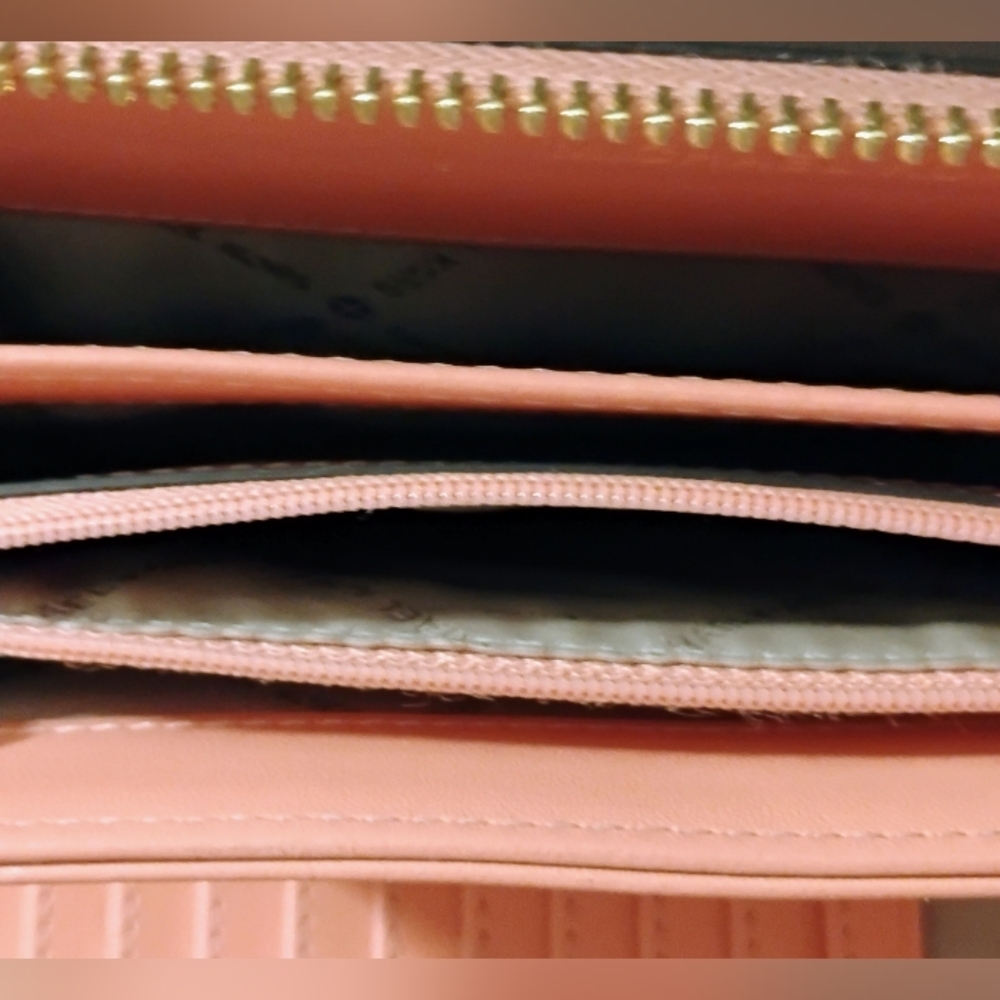 Michael Kors Peach Wristlet Wallet - Picture 7 of 8